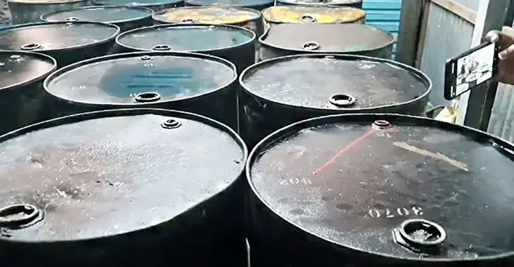 বেশি দামে ডিজেল বিক্রিতে জরিমানা, জব্দ তেল সরকারি মূল্যে পেলেন কৃষক