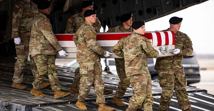 সৌদিতে ইরানি হামলায় ২০০ মার্কিন সেনা হতাহতের দাবি আইআরজিসির