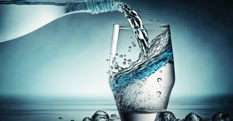 ইফতারের শুরুতে কয় গ্লাস পানি পান করা স্বাস্থ্যকর