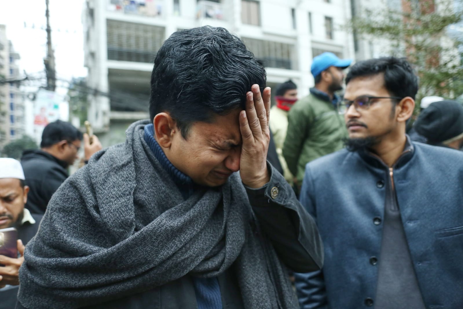 শোকের সময় মানসিক স্বাস্থ্য রক্ষার উপায়