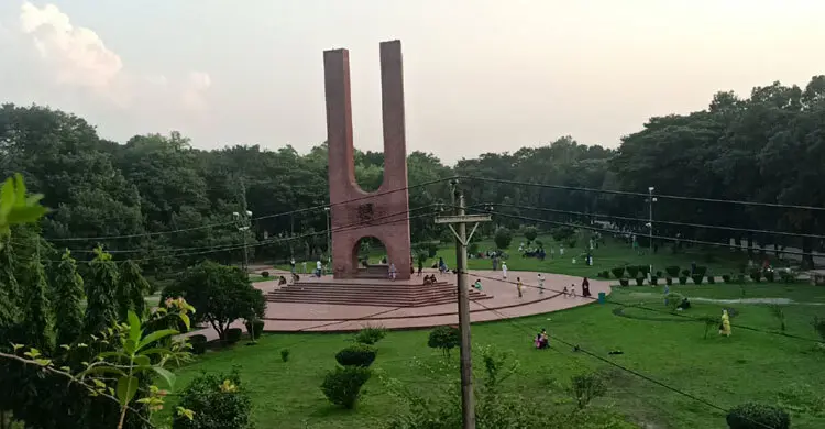 জাবিতে শিক্ষার্থীকে ধর্ষণচেষ্টার ঘটনায় ৭ সদস্যের তদন্ত কমিটি গঠন