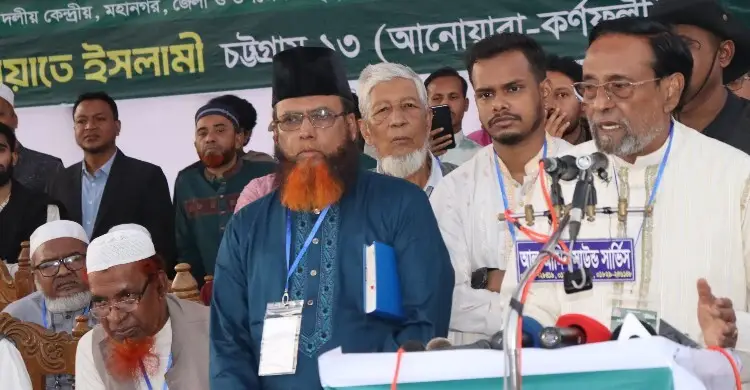 বিএনপি চট্টগ্রাম বন্দর দখলের জন্য পাগল হয়ে গেছে: অলি আহমদ