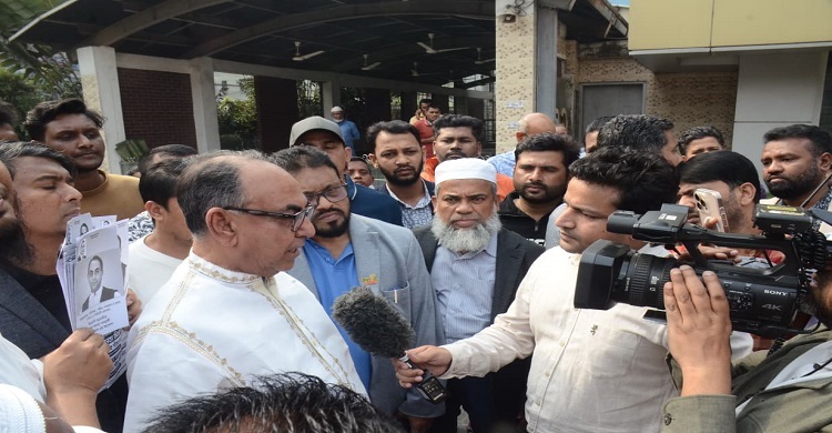 Abbas sounds alarm over ‘engineered polls’ as candidates declare early victory