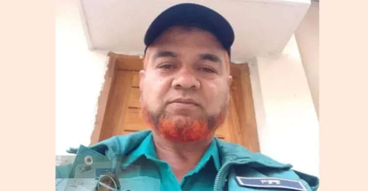 ব্যাটারিচালিত অটোরিকশা আটক করতে গিয়ে আহত পুলিশ সদস্যের মৃত্যু