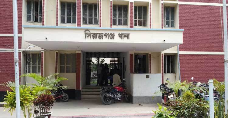 সিরাজগঞ্জে বৃদ্ধকে কুপিয়ে হত্যা, গ্রেফতার ৪