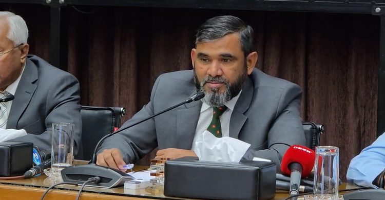 ভোটার তালিকায় অন্তর্ভুক্ত হওয়া ছাড়া এই নির্বাচনে ভোট দেয়া সম্ভব না: ইসি সানাউল্লাহ