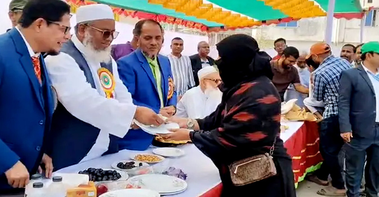 নারী ভোটারদের টাকা দিয়ে জরিমানা গুনলেন জমিয়ত প্রার্থী