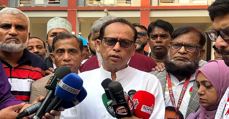 ভোট দিয়ে নিজের অনুভূতি জানালেণ ঢাকা ১১ আসনের বিএনপি প্রার্থী