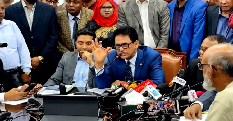 শিক্ষামন্ত্রীর এক প্রশ্নে নাজেহাল শিক্ষক নেতারা