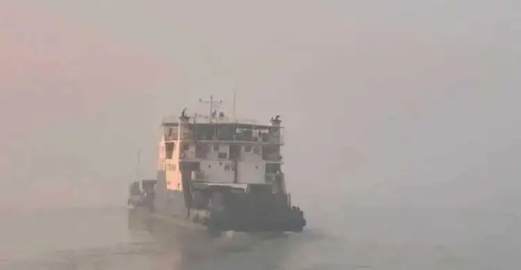 মানিকগঞ্জের পাটুরিয়ায় ‘কেরামত আলী’ ফেরিতে অগ্নিকাণ্ডের ঘটনা