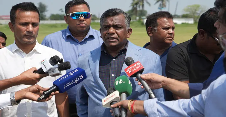 বিসিবি বোর্ড ভাঙা অবৈধ, তদন্ত প্রতিবেদনও ‘ত্রুটিপূর্ণ’ দাবি বুলবুলের