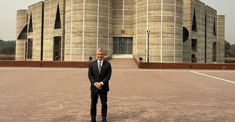 সংসদ ভবন পরিদর্শন করলেন পল কাপুর