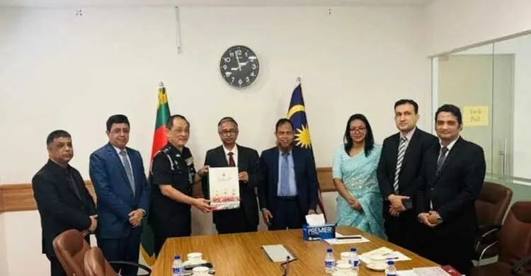 প্রবাসীদের অধিকার রক্ষায় এবার মুখোমুখি হাইকমিশন-ইমিগ্রেশন বিভাগ