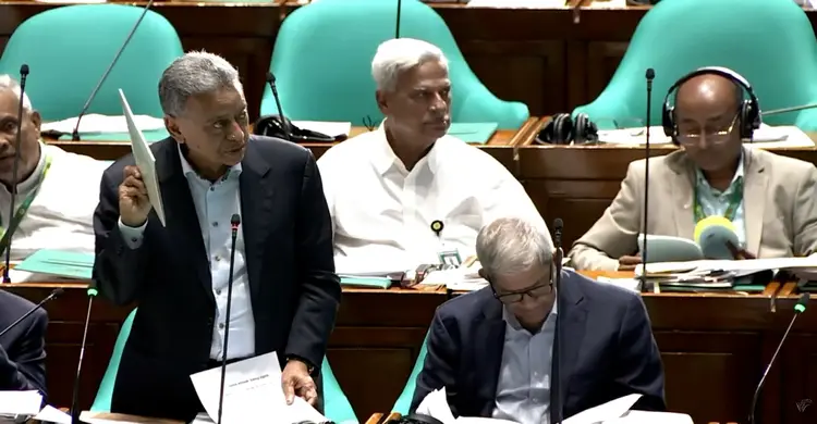 সংসদে শীর্ষ ২০ ঋণখেলাপির তালিকা প্রকাশ করলেন অর্থমন্ত্রী