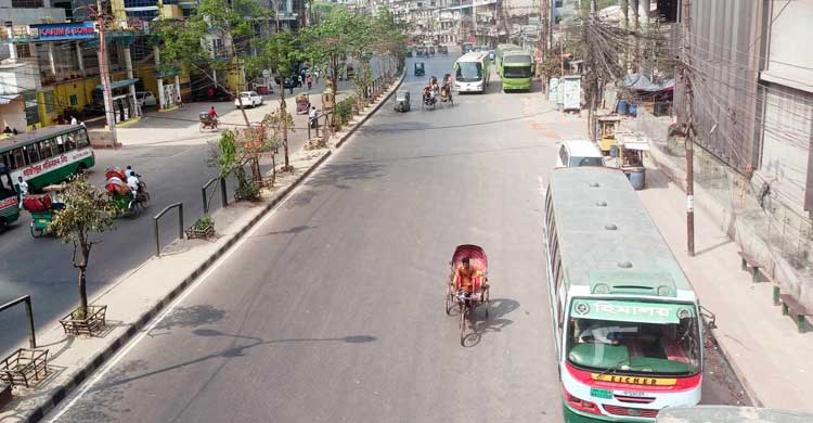 ঢাকা এখনো ফাঁকা