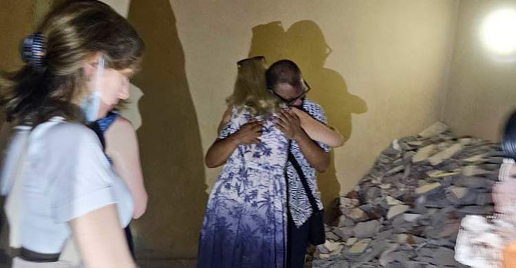 ‘আয়না ঘর’ এ বন্দী জীবন তুলে ধরলেন মীর আহমাদ বিন কাশেম