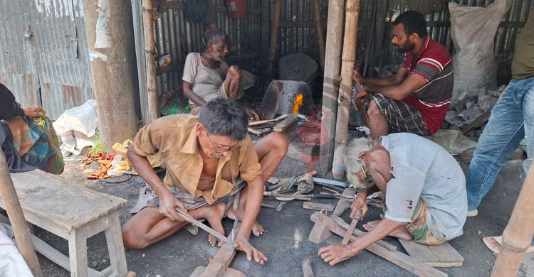 রূপ বদলেছে কামারপট্টির