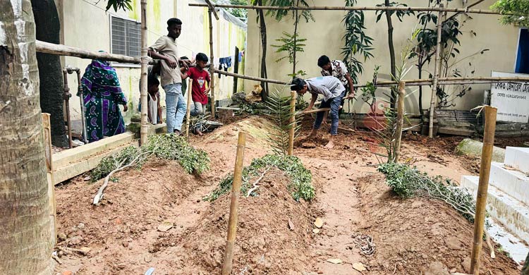 ক্লাসরুম থেকে কফিন: জীবনে-মরণে একসঙ্গে তিন বন্ধু