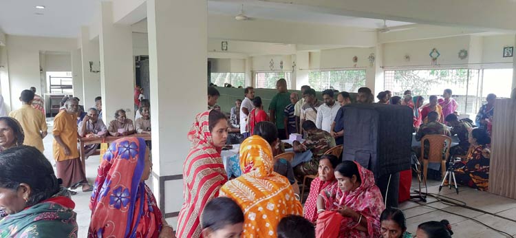 সেনা মেডিকেল ক্যাম্পেইনে চিকিৎসা পেলেন দেড় হাজার রোগী