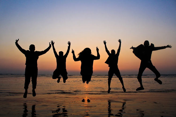 বন্ধু দিবস শুরু হয়েছিল ব্যবসায়িক ধারণা থেকে