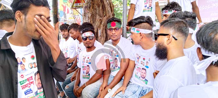 ছাত্রদলের সমাবেশে অংশ নিতে আসছেন নেতাকর্মীরা
