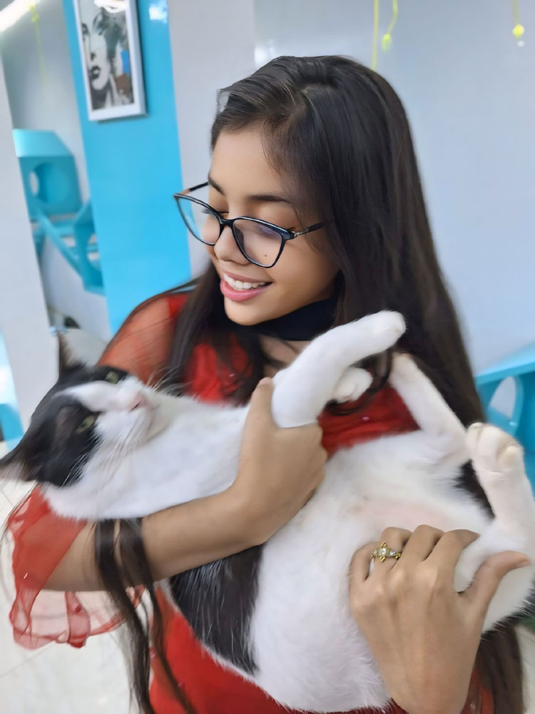 বিড়াল পুষলে কি মানসিক চাপ কমে