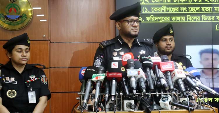 স্ত্রী তালাক দেওয়ায় আক্রোশে সৎ ছেলেকে শ্বাসরোধে হত্যা