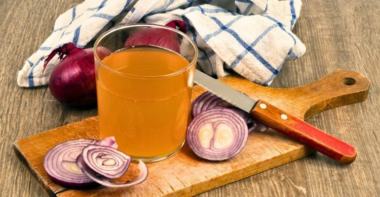 পেঁয়াজের রস কি আসলেই চুল পড়া বন্ধ করে
