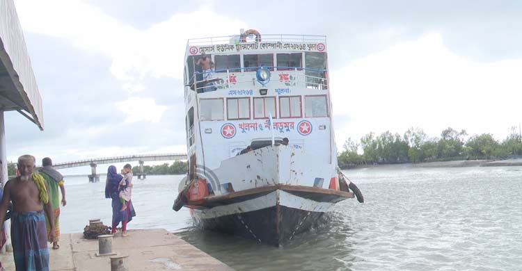 সংযোগ হারিয়ে অচল সাতক্ষীরার নদীপথ 