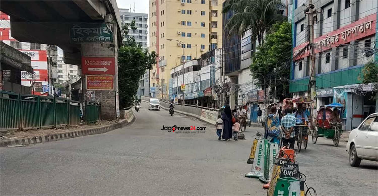 টানা ছুটিতে আজও ফাঁকা ঢাকা