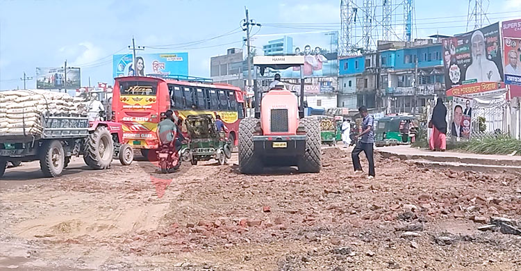এক সড়কেই দিন পার, ক্ষতির মুখে ব্যবসা-বাণিজ্য