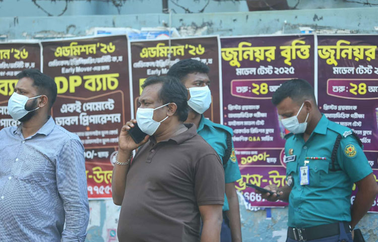 কেমিক্যাল গোডাউনে অগ্নিকান্ডের পরের অবস্থা, ছবি-মাহবুব আলম