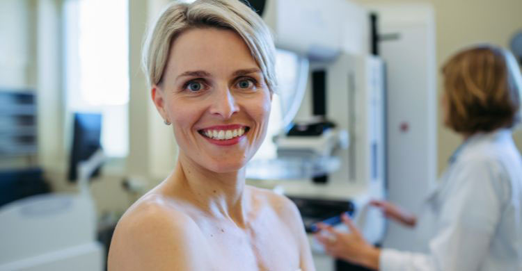 মেনোপজের পর নারীর স্তন ক্যানসারের ঝুঁকি বাড়ে কেন