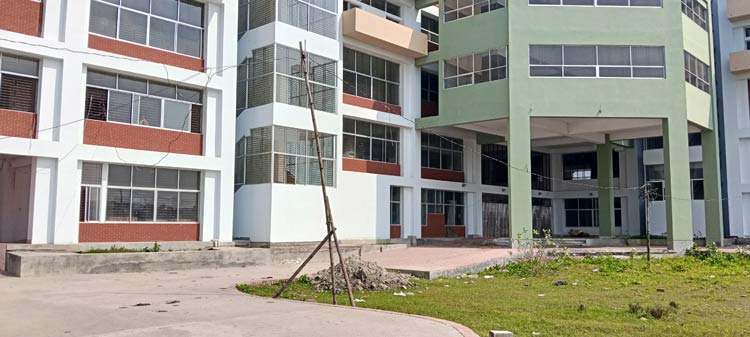একাধিকবার মেয়াদ বাড়ানোর পরও শেষ হয়নি নির্মাণ কাজ