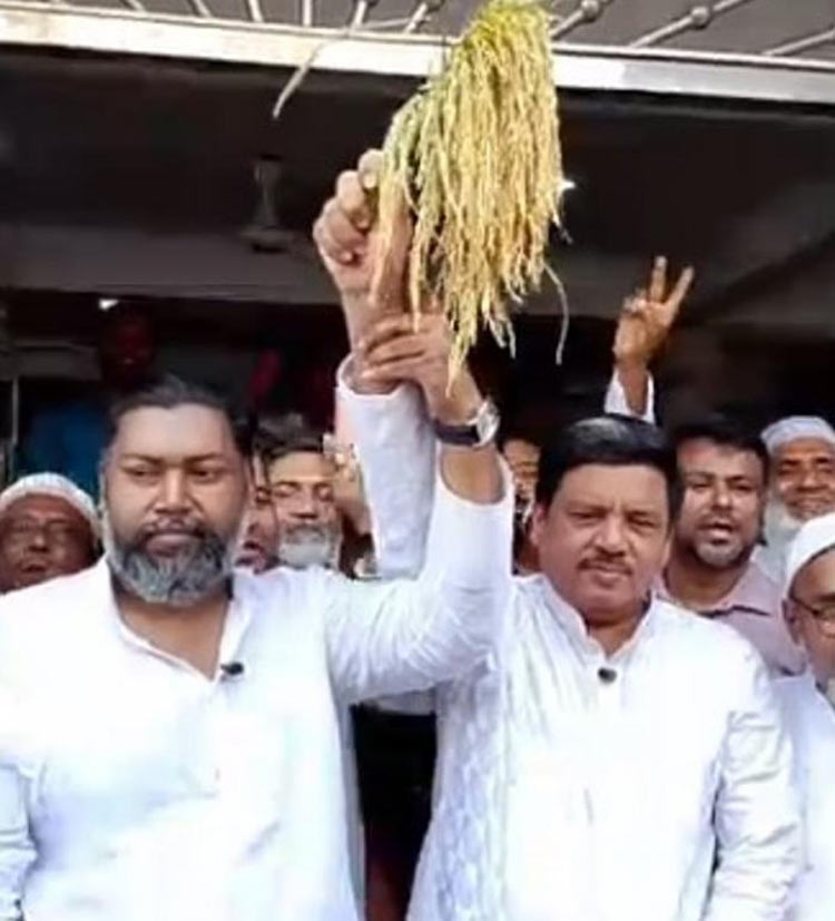 শওকত-রনির কোলাকুলি, ধানের শীষকে বিজয়ী করার আহ্বান