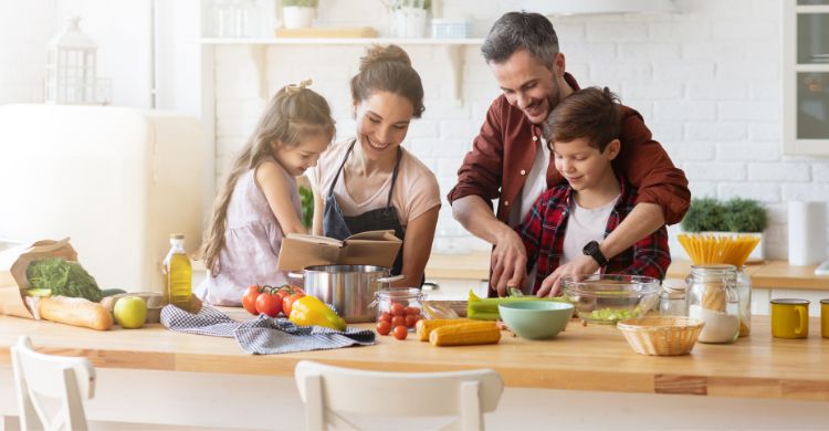 রান্নাঘরে খরচ ও সময় বাঁচানোর ৭ টিপস