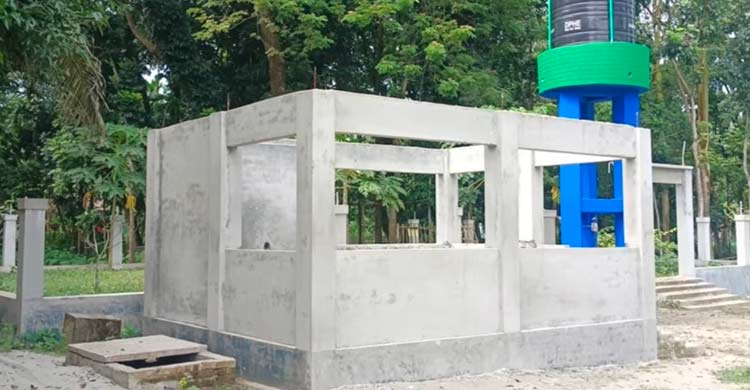 পারিবারিক কবরস্থানকে সামাজিক দেখিয়ে ২৪ লাখ টাকা বরাদ্দ