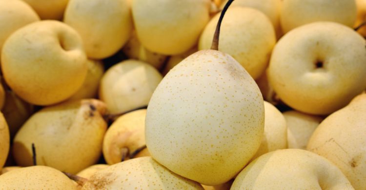 শীতকালের যে ১০ ফল ও সবজি অবশ্যই খাবেন