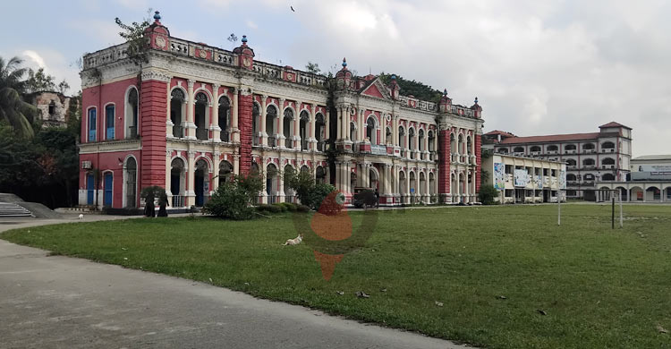 স্থাপত্যশৈলীর অনন্য নিদর্শন মুড়াপাড়া জমিদারবাড়ি