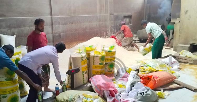 ময়মনসিংহের ফিটফাট বিসিকের ভেতরের অবস্থা ‘সদরঘাট’