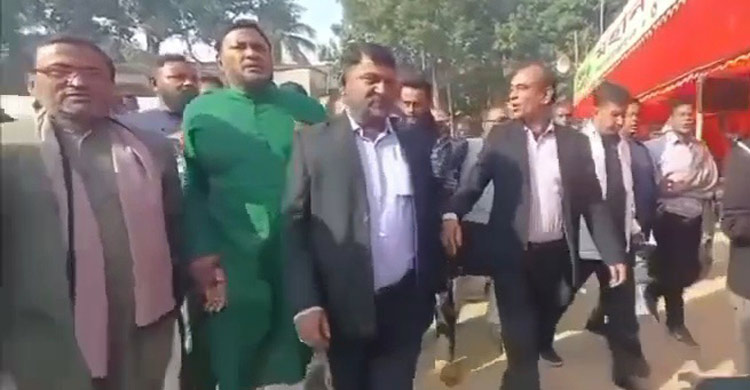 সরকারি অনুষ্ঠানে বিএনপির দলীয় স্লোগান, ইউএনওর হস্তক্ষেপ