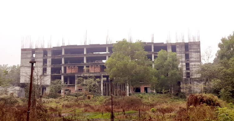 বন্ধ থাকা ছাত্রী হল ও গবেষণা ইনস্টিটিউটের কাজ শুরু চলতি মাসেই