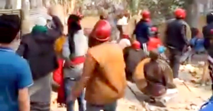 ফরিদপুরে আধিপত্য বিস্তার নিয়ে দুই পক্ষের সংঘর্ষ, আহত ২০