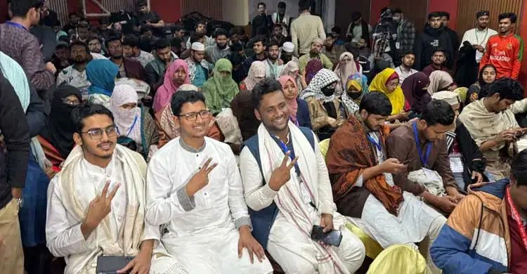 বসার জায়গা নেই জকসু নেতাদের