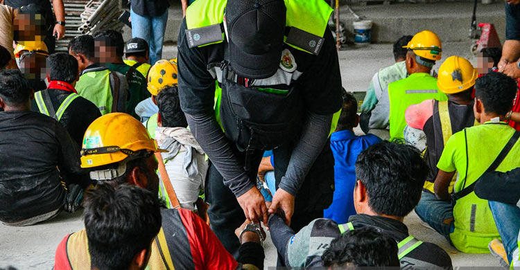 মালয়েশিয়া প্রবাসীদের জীবনযুদ্ধ: স্বপ্নভঙ্গের নেপথ্যে দালাল চক্র