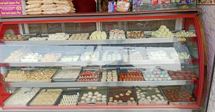 &lsquo;জয়নগরের মোয়া&rsquo; কেন এত জনপ্রিয়