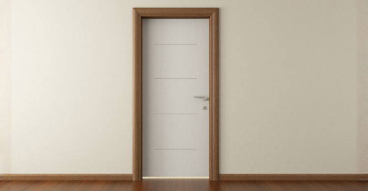 ঘুমানোর সময় দরজা বন্ধ রাখবেন, নাকি খোলা