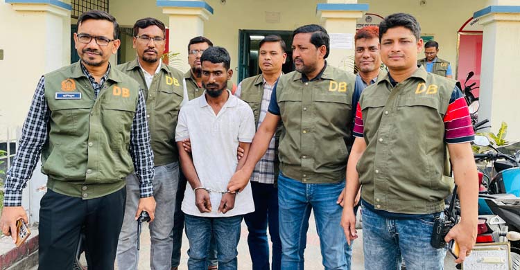 ঈশ্বরদীতে দাদি-নাতনি হত্যা ও ধর্ষণের রহস্য উদ্ঘাটন