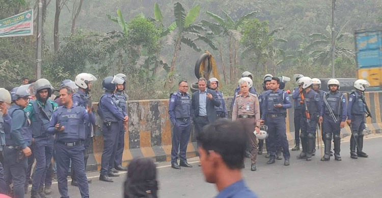 জঙ্গল সলিমপুরে রাষ্ট্রের কর্তৃত্ব প্রতিষ্ঠা হয়েছে: চট্টগ্রামের ডিআইজি