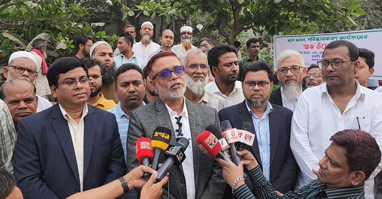 নারায়ণগঞ্জ সিটি করপোরেশনে খাল খনন কার্যক্রম শুরু